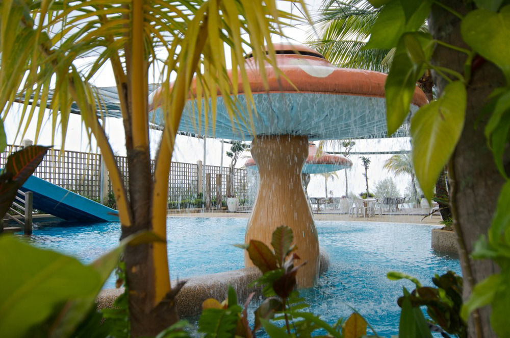 Hotel Ascott Gurney Penang à George Town Extérieur photo The Mushroom Pool